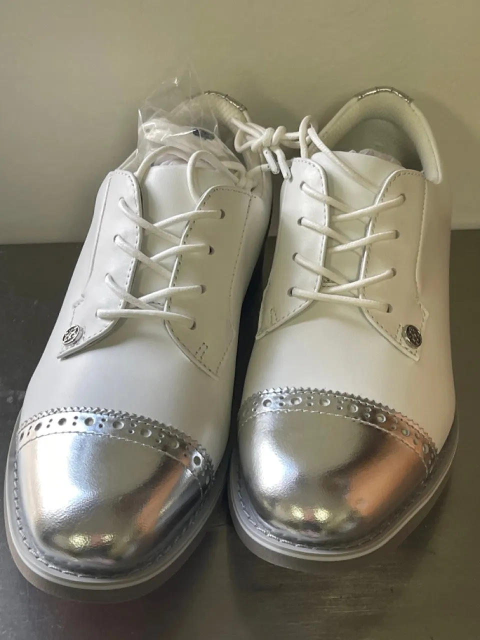 GFORE WOMEN'S SILVER CAP TOE GALLIVANTER