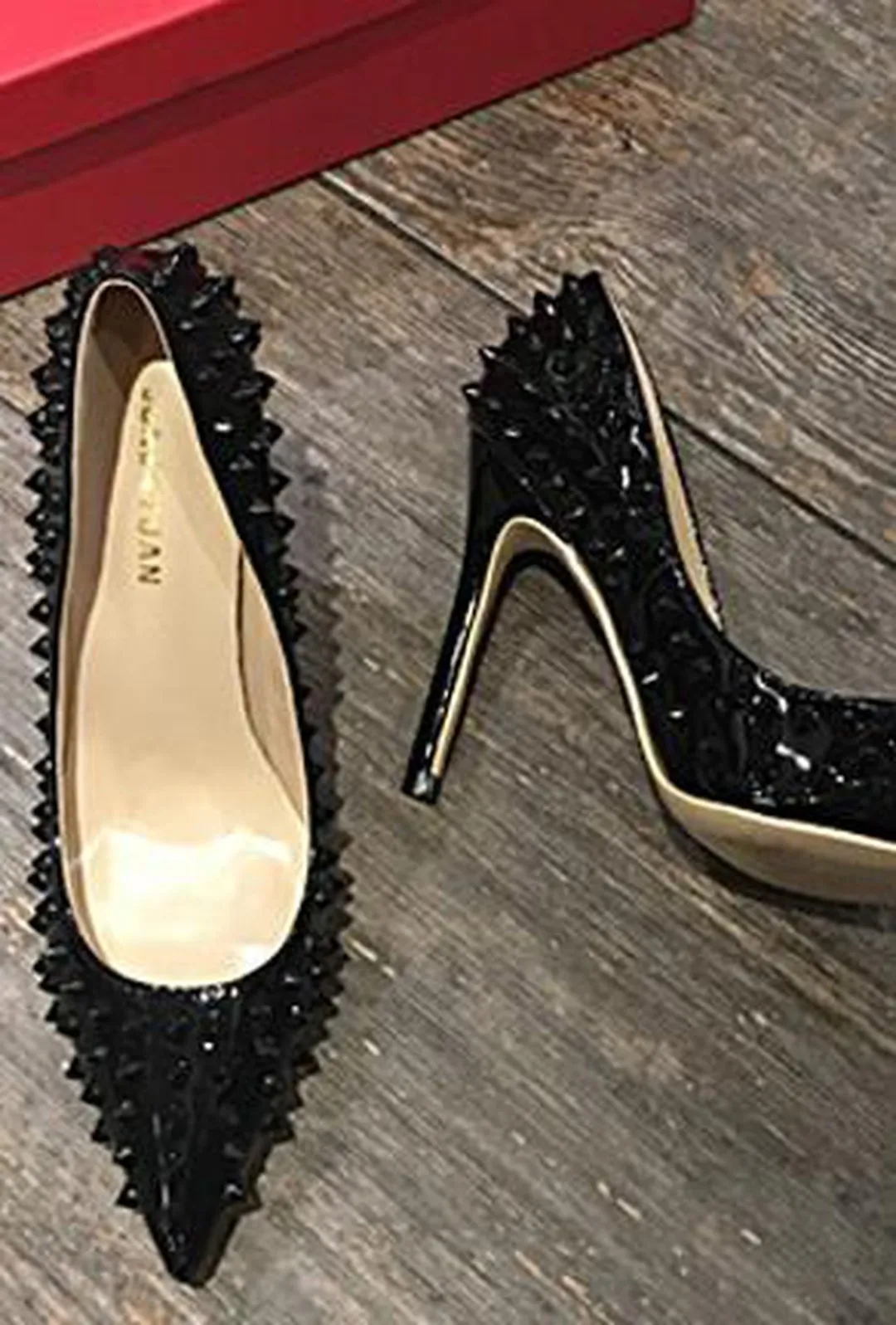 JADE - PORCUPINE STUD PUMPS HEELS