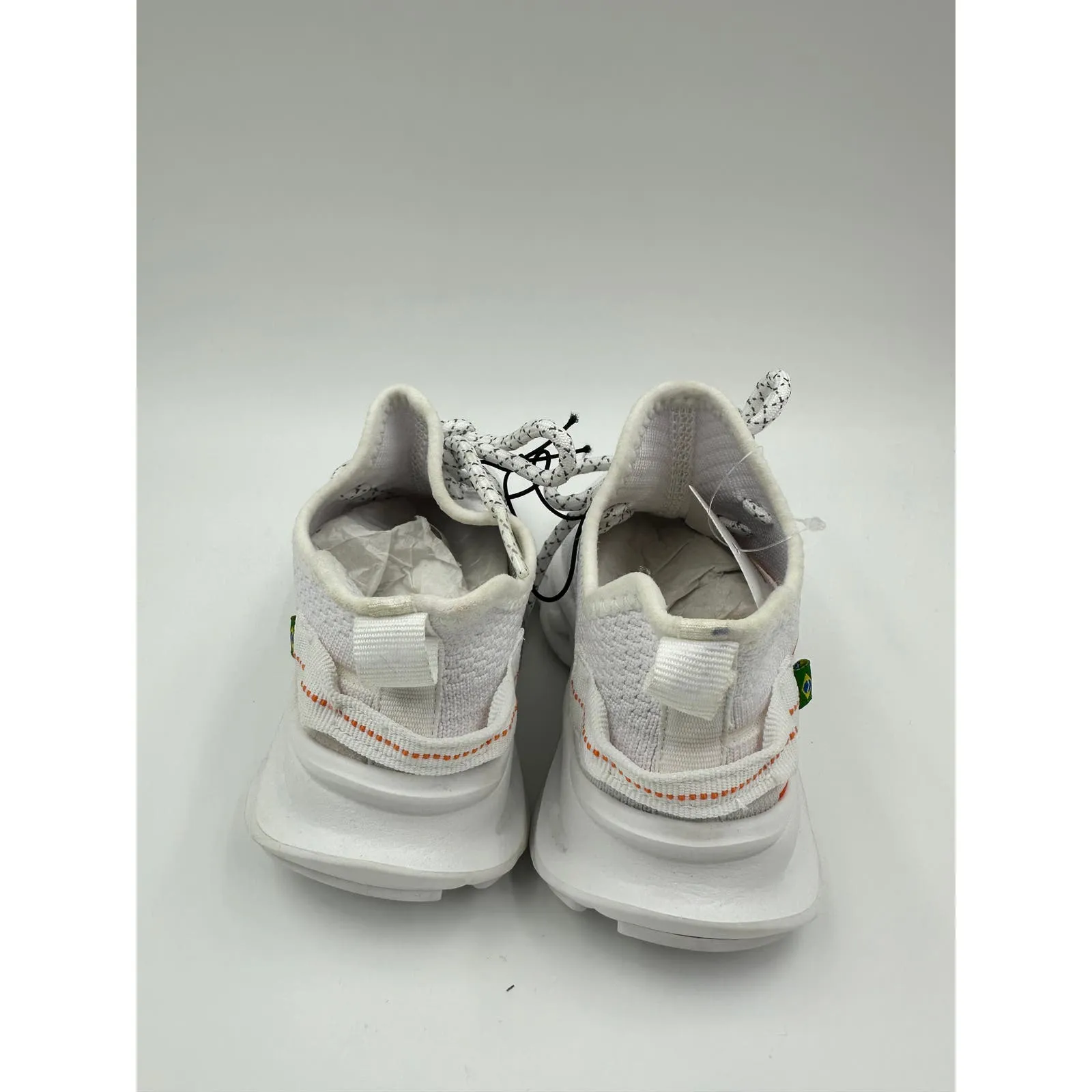 Small Kid Size 10, White Slip-on Sneakers w/ White Sole and Laces