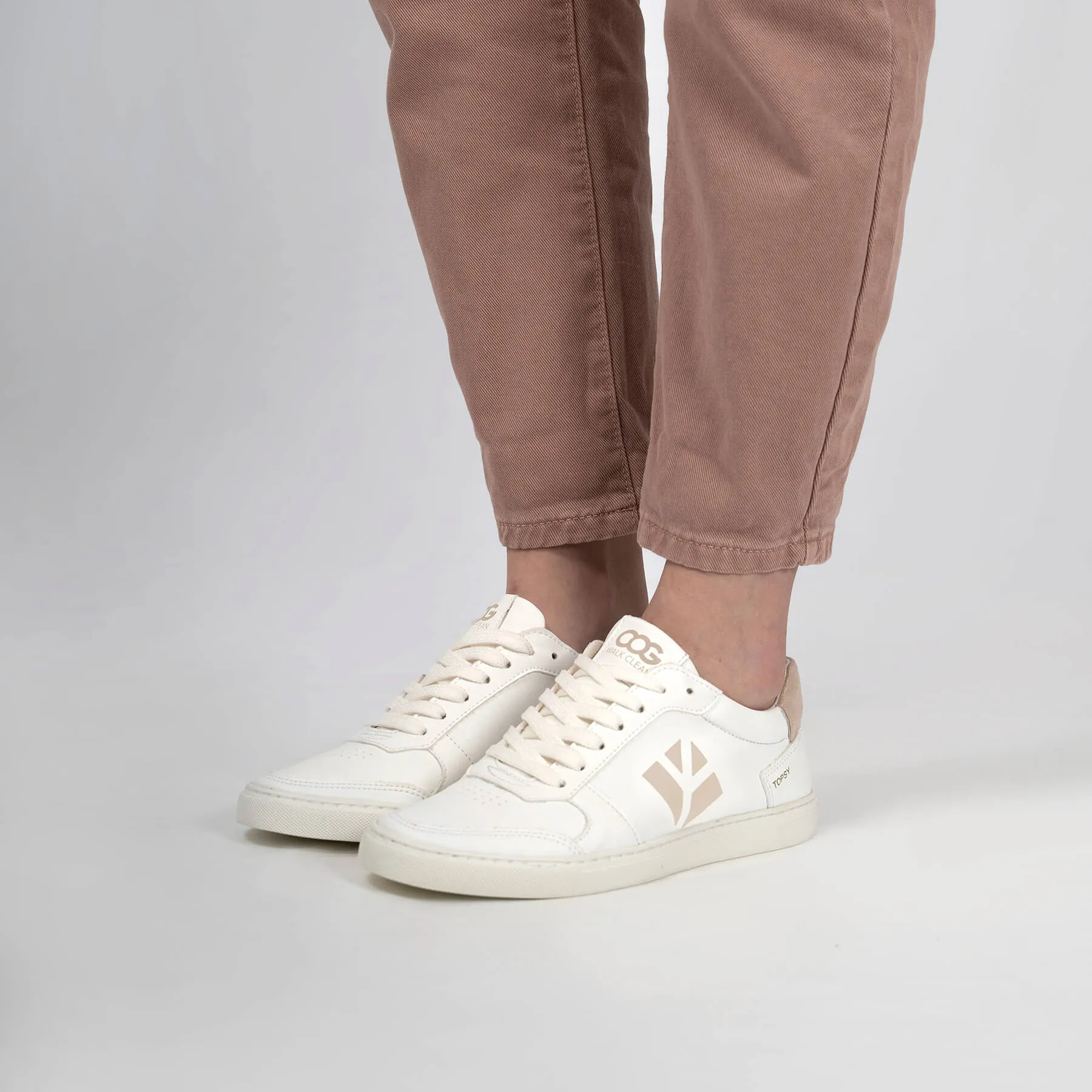 Topsy Unisex Grape Leather Vegan Sneakers | White & Beige